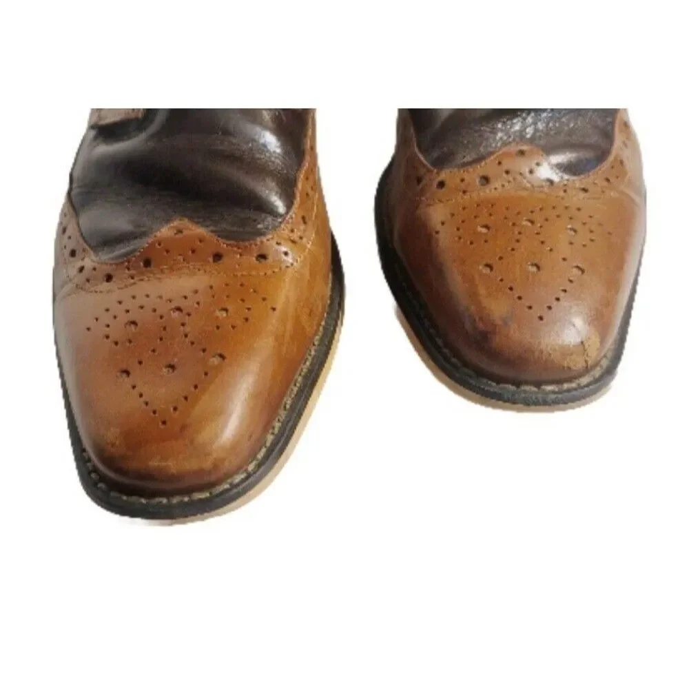 Sz 11.5 Stacy Adams Tinsley Wingtip Oxford Mens Lace Up Leather Tan 25092 DAMAGE